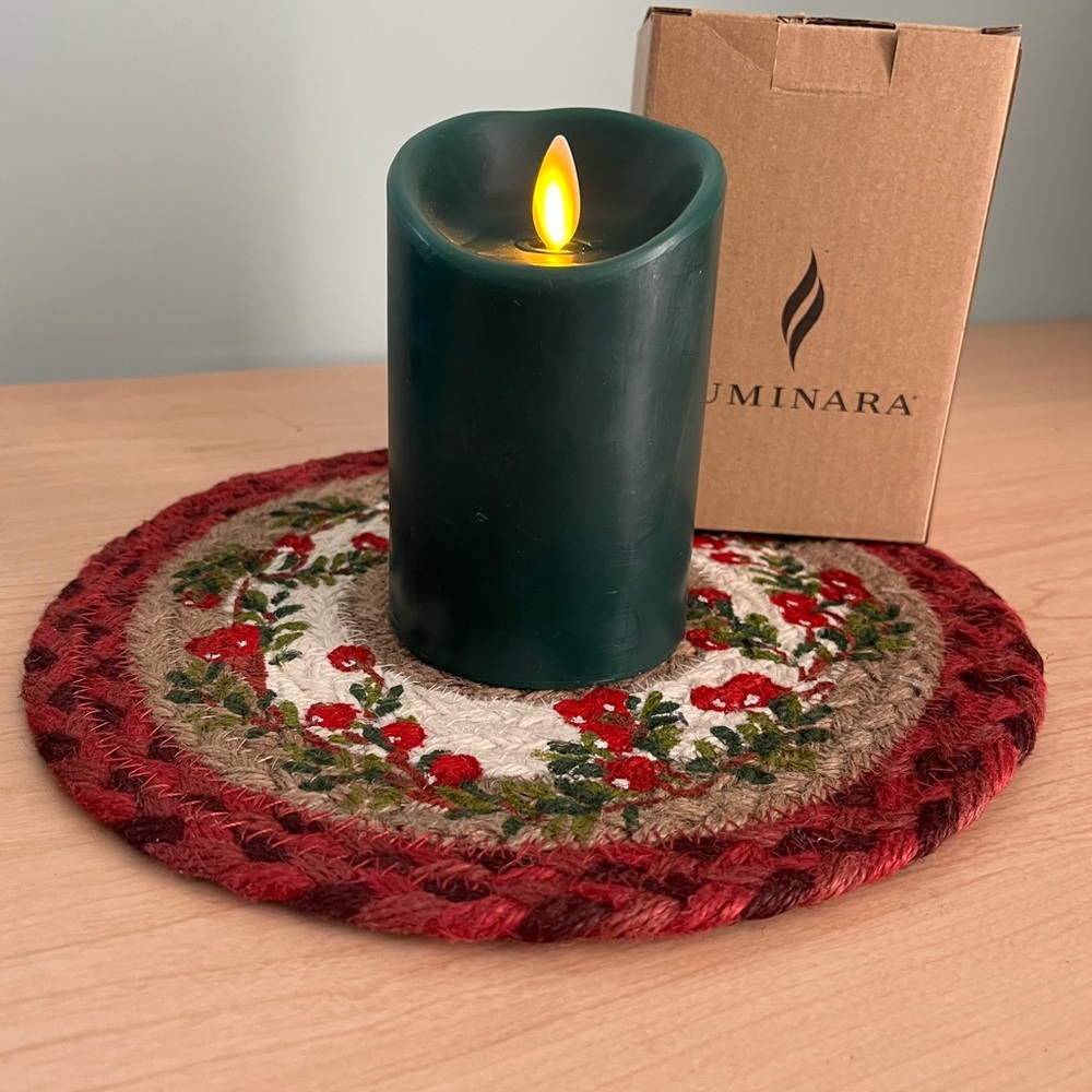 Luminara Flame-less Green 4.5 inch pillar candle